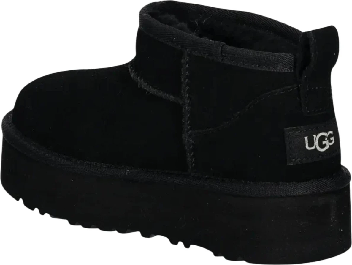 Ботинки UGG